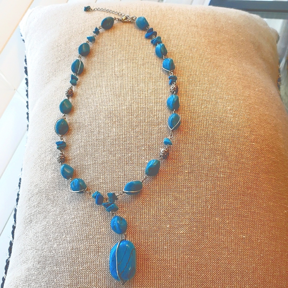 Y ...turquoise necklace